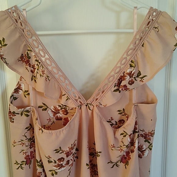 Shirt - Picture 4 of 4